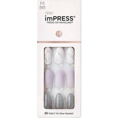Press-On Manicure Climb Up