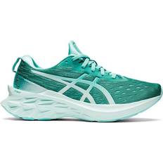 Asics novablast le Asics NovaBlast LE 1011B331-001