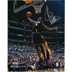 Fanatics Sacramento Kings Chris Webber Autographed Dunk vs. Lakers Photograph