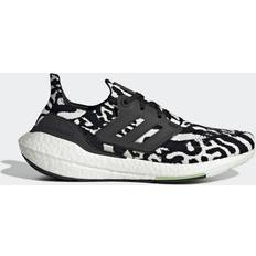 Adidas ultraboost 22 black Adidas UltraBoost 22 Black Turbo Mint Women's