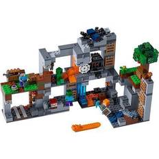 Minecraft Building Games LEGO Minecraft The Bedrock Adventures 21147 (644 Pieces)