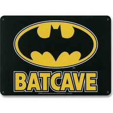 Batman Kreativitet & Hobby Logoshirt DC Comics Tin Sign Batcave 15 x 21 cm