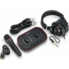 Focusrite Vocaster One Studio, Essential Podcasting Kit