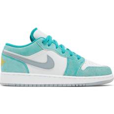 Turquoise Trainers Children's Shoes Nike Air Jordan 1 Low SE GS - New Emerald/White/Light Steel Grey/Taxi