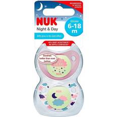 Pink Pacifiers Nuk Night & Day Pacifier 0-6 months -Pink