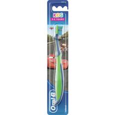 Oral b cars Oral-B Cars Extra Soft Toothbrush Extra mekky kartacek pro male deti