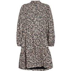 Petit by Sofie Schnoor Dress - Black with Flowers (G224241-7095)