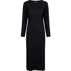 Neo Noir Janine Solid Plisse Dress