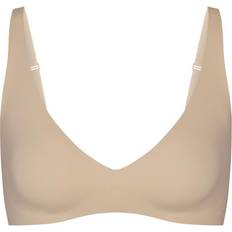 SKIMS Naked Plunge Bra