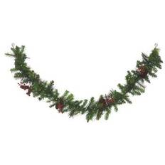 Donner Pine & Berry Decoration