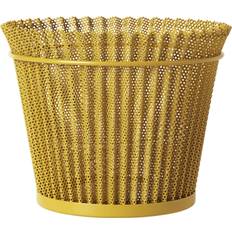 Matégot GUBI Matégot Blomkruka Senapsgul Senapsgul
