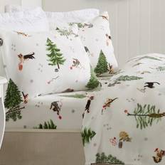 Great Bay Home Extra Soft Winter Cats Bed Sheet Red, White (203.2x152.4cm)