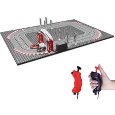 Sets de Vías de Tren World's smallest slot car race! Includes 2 cars that are x 1:87 scale sport cars with headlights