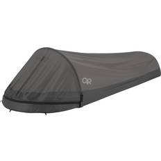 Helium sovepose Outdoor Research Helium Bivy Pewter