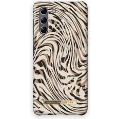 Ideal of sweden galaxy s21 iDeal of Sweden Mobilskal Galaxy S21 Hypnotic Zebra