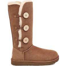 UGG Bailey Button Triplet II - Chestnut