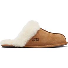 37 ½ Hausschuhe UGG Scuffette II - Chestnut