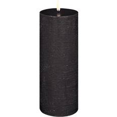 Uyuni bloklys Ø7,8x20,3 - Sort/Forest Black LED Candle