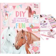 Miss Melody DIY Klistermærkebog