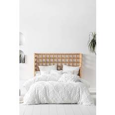 Linen House Palm Springs Ogee Duvet Cover White