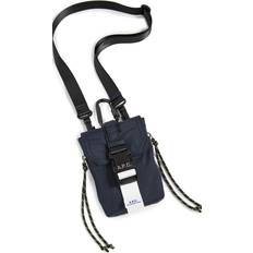 A.P.C. Taschen A.P.C. Men's Treck Cross Body Pouch in Dark Navy END. Clothing