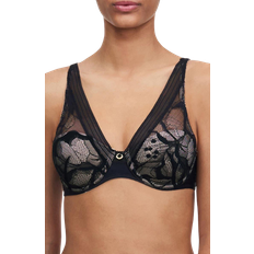 Chantelle True Lace Comfort Plunge Bra