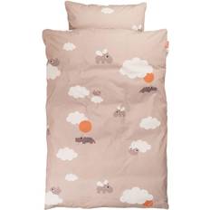 Done by deer sengetøj junior Done by Deer Bedlinen Junior Happy Clouds Powder 100x140cm