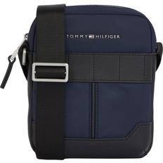 Tommy Hilfiger Crossbody Bags Tommy Hilfiger TH Elevated Nylon Mini Reporter Skuldertasker hos Magasin Space Blue