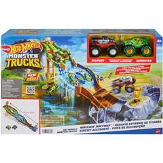 Hot Wheels Monster Trucks Playset with 2 Trucks