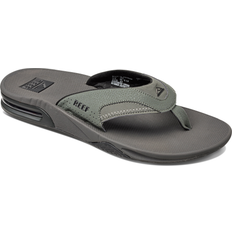 Reef fanning Reef Fanning Gray