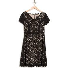 V-neck Fit and Flare Laser Cutting Dress Black/nude 