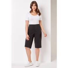 Roman Curve Knee Length Stretch Shorts