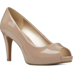 Shoes Bandolino Rainaa Beige