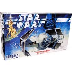 Star Wars Play Set MPC MPC Star Wars: A New Hope Darth Vader Tie Fighter 1:32 Scale Model Kit