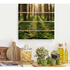 Flooring Holzbild Plankenoptik Sonnenstrahlen in grünem Wald