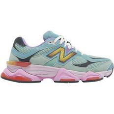 New Balance 9060 - Sage Leaf/Neo Flame