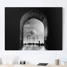 Portable (Stand) Projector Screens Ebern Designs Leinwandbild Schwarz-Weiß Das Tor zum Taj Mahal