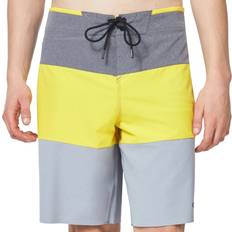 Oakley Men Swimwear Oakley Ozaki Block Mens Boardshorts, Fog Grey 27g