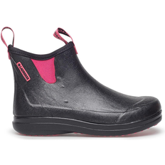 Hampton II - Black/Camellia Rose