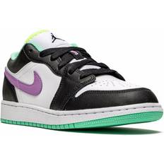 Purple Trainers Nike Air Jordan 1 Low GS - White/Violet Shock