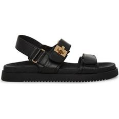 【Steve Madden】Mona プラットフォームサンダル 送料関税込み Amazon.com | Steve Madden Women's Mona Sandal, Beige Multi