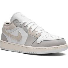 Beige Trainers Nike Air Jordan 1 Low SE GS - TTech Grey/Light Orewood Brown/White/Sail