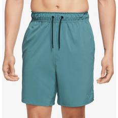 Nike Unlimited Dri-FIT Herrenshorts - Grün