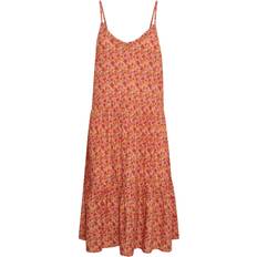 Rosa - Slipklänningar Saint Tropez Eda Knee Length V-Neck Slip Dress