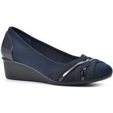 Ballerinas Cliffs Women's by White Mountain Bowie Wedge in Navy Wide