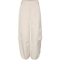 Cargobyxor - Dam - Vita Vero Moda Something New X Naomi Anwer Cargo Pant - Birch