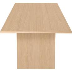 Möbler GUBI Private Ljusbetsad Matbord