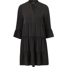 Vero Moda Normal Passform V-ringning Ärmar Midiklänning Black
