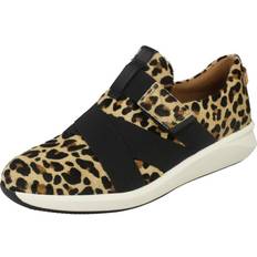 Clarks Un Rio Brown Womens Trainers