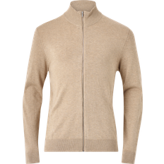 Cardigan Sand